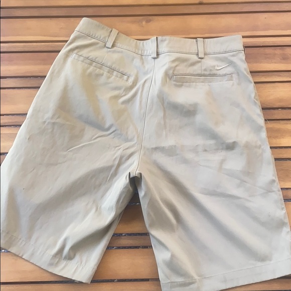 Nike dri-fit golf shorts - Picture 2 of 3